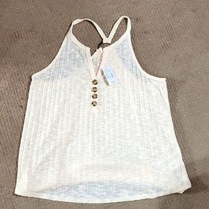 Tank top with buttons